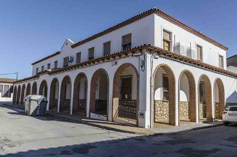 Cuenca - Mota del Cuervo 08 - plaza Santa Rita.jpg